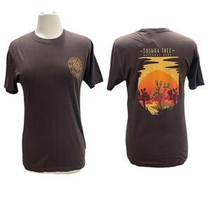 NWT Wild Tribute Joshua Tree Graphic T Shirt Women’s SZ S Brown